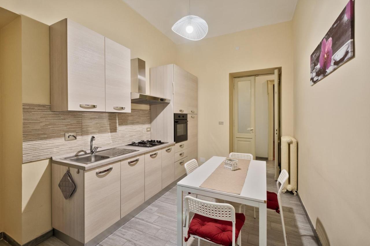 Ferienwohnung Lovely Flat Cit Turin Exterior foto